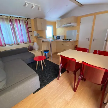 אתר קמפינג Le Lolipop