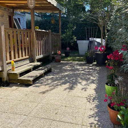 Le Lolipop אתר קמפינג קפברטון